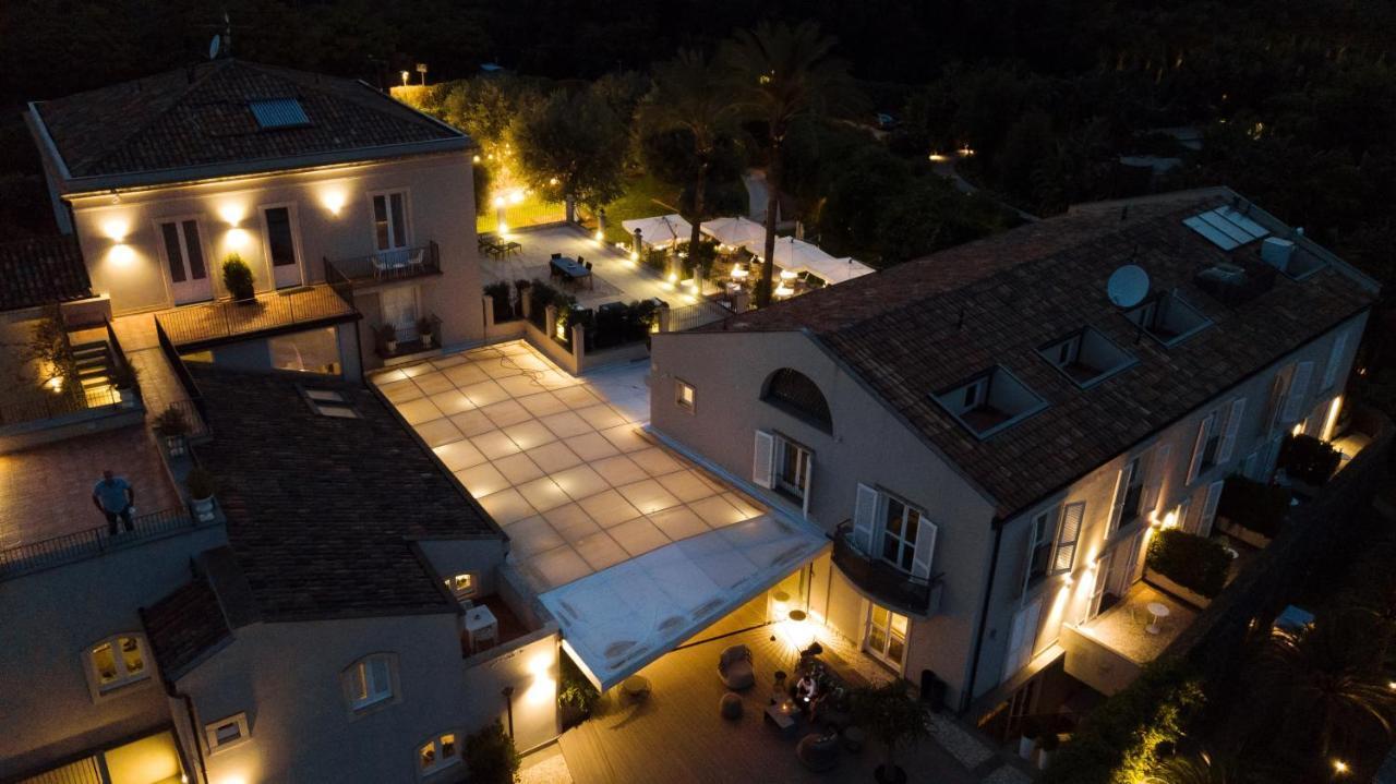 Hotel Donna Carmela &