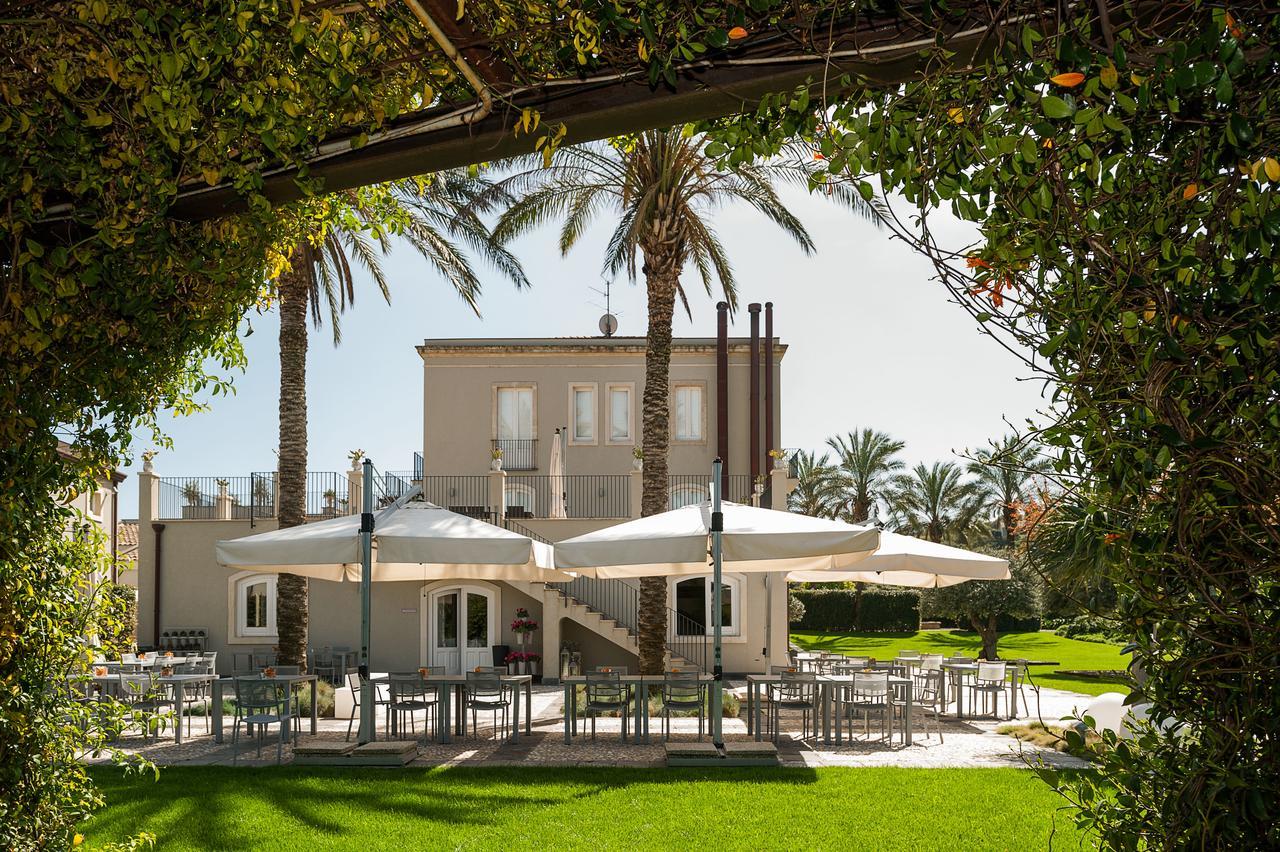 Hotel Donna Carmela & 4*